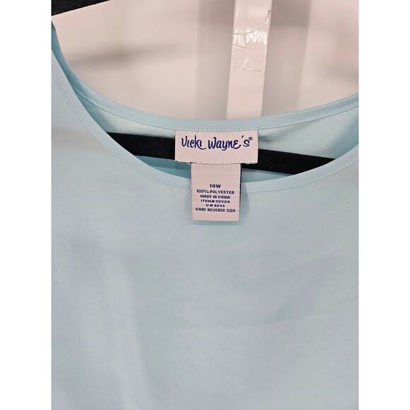 Vicki Wayne's Women's Short Sleeve Blue Round Neck Polyester Top Size 18W - Picture 3 of 4